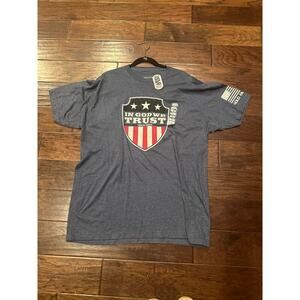 In God We Trust Men’s tshirt size 2X casual athletic